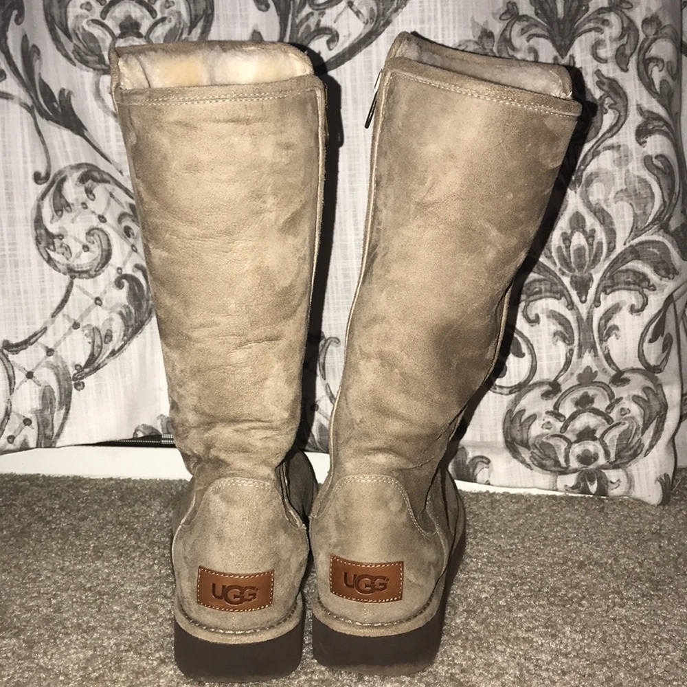 Ugg Abree Tall suede boots size 5